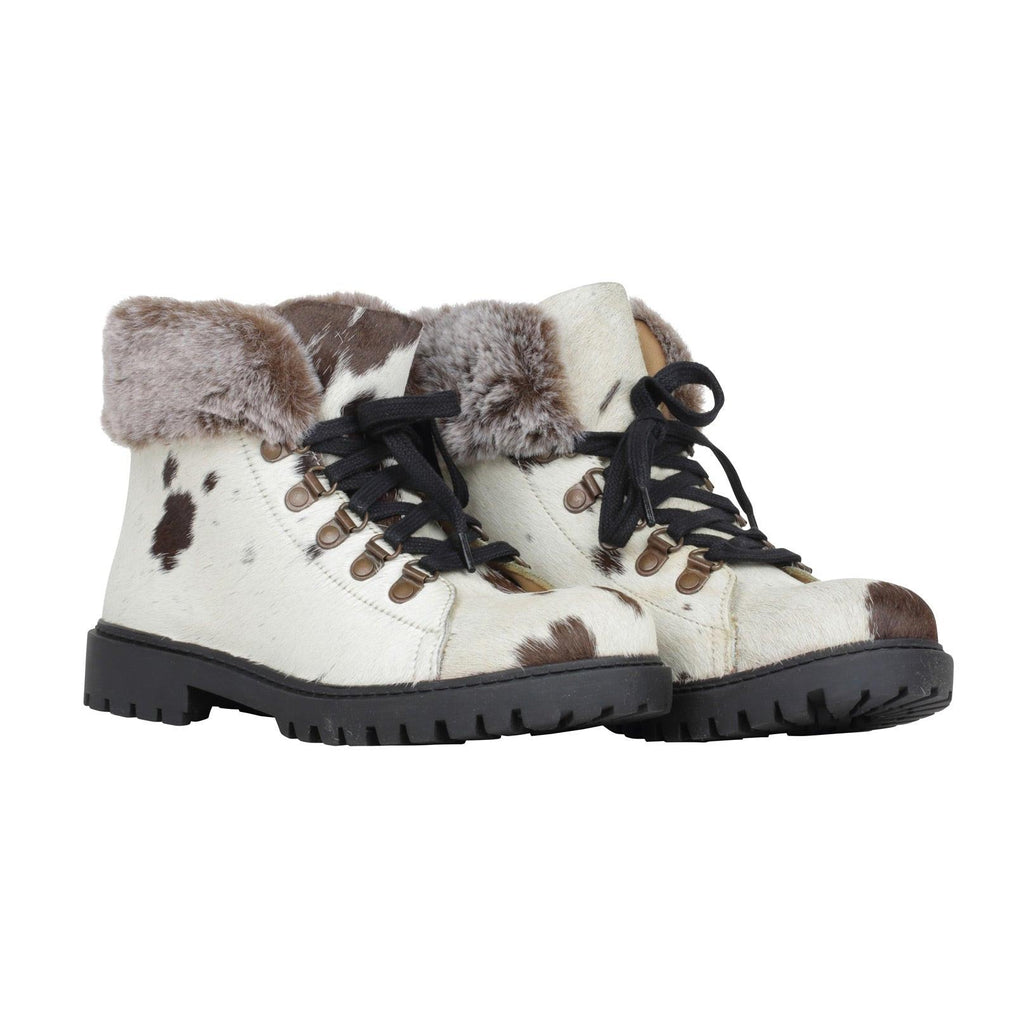 Turbulent Boots
