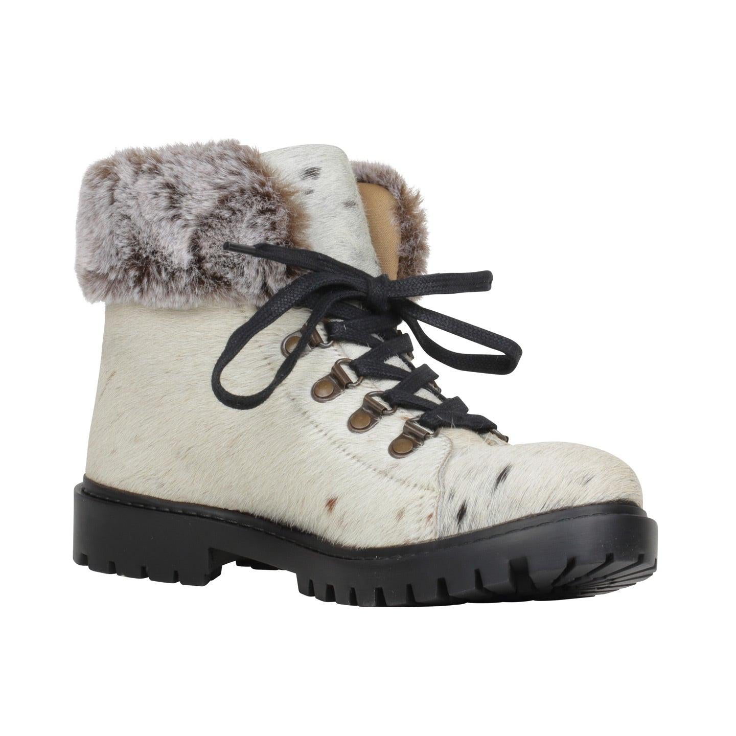 Turbulent Boots