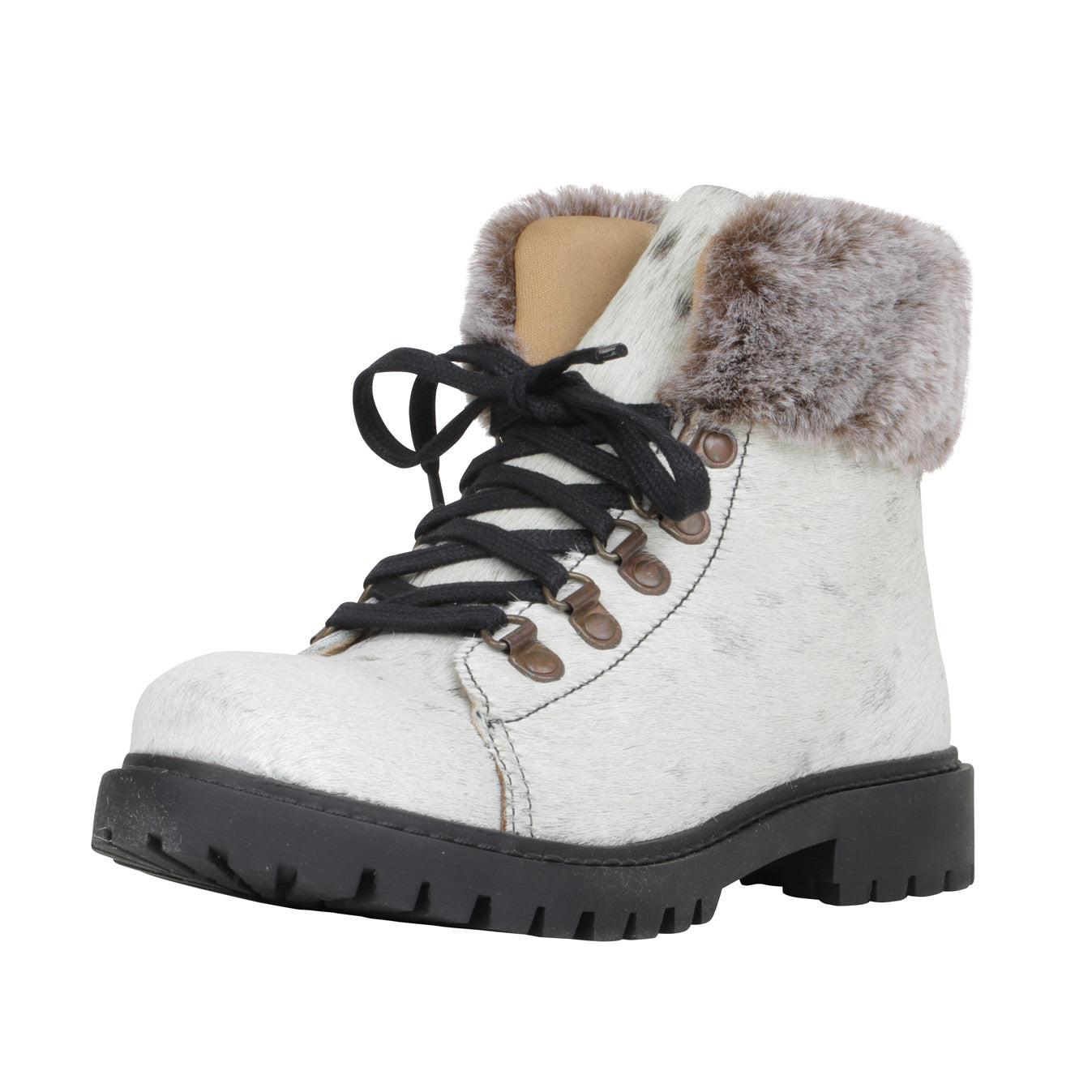 Turbulent Boots