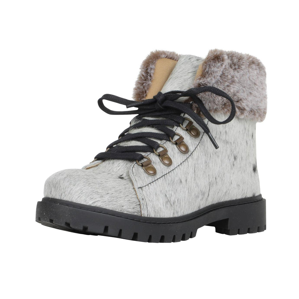Turbulent Boots