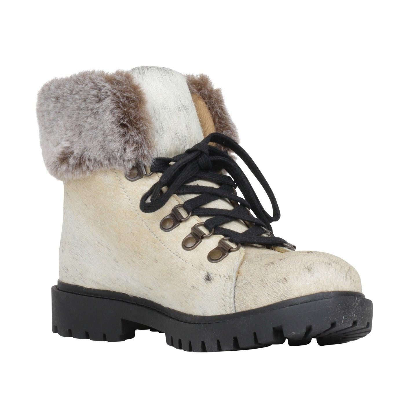 Turbulent Boots