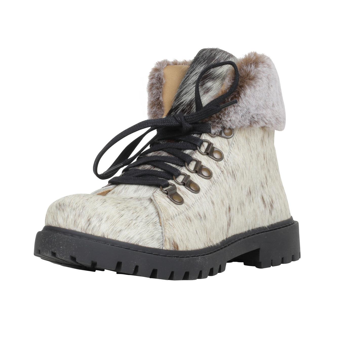 Turbulent Boots