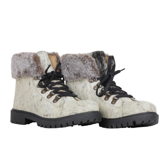 Turbulent Boots
