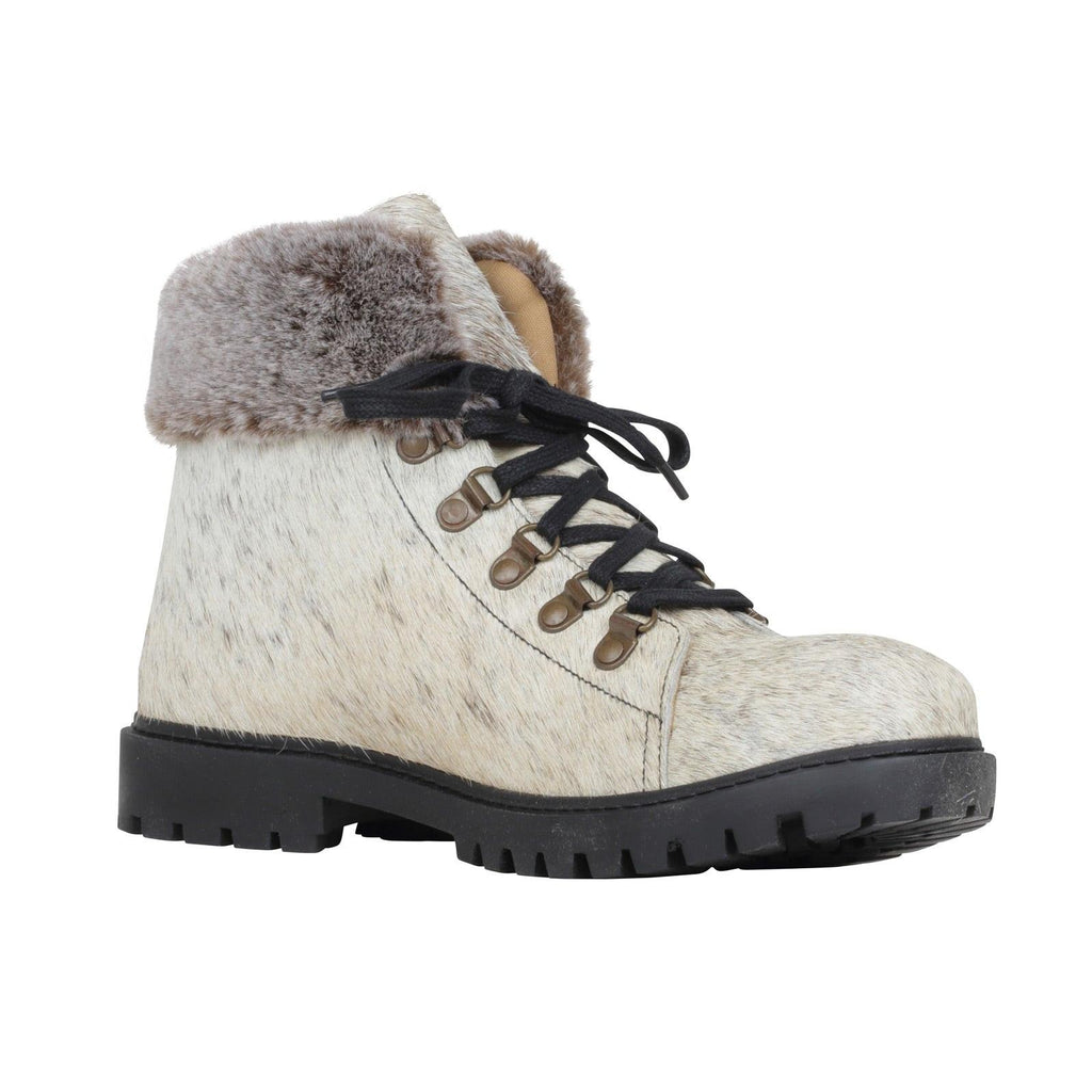Turbulent Boots