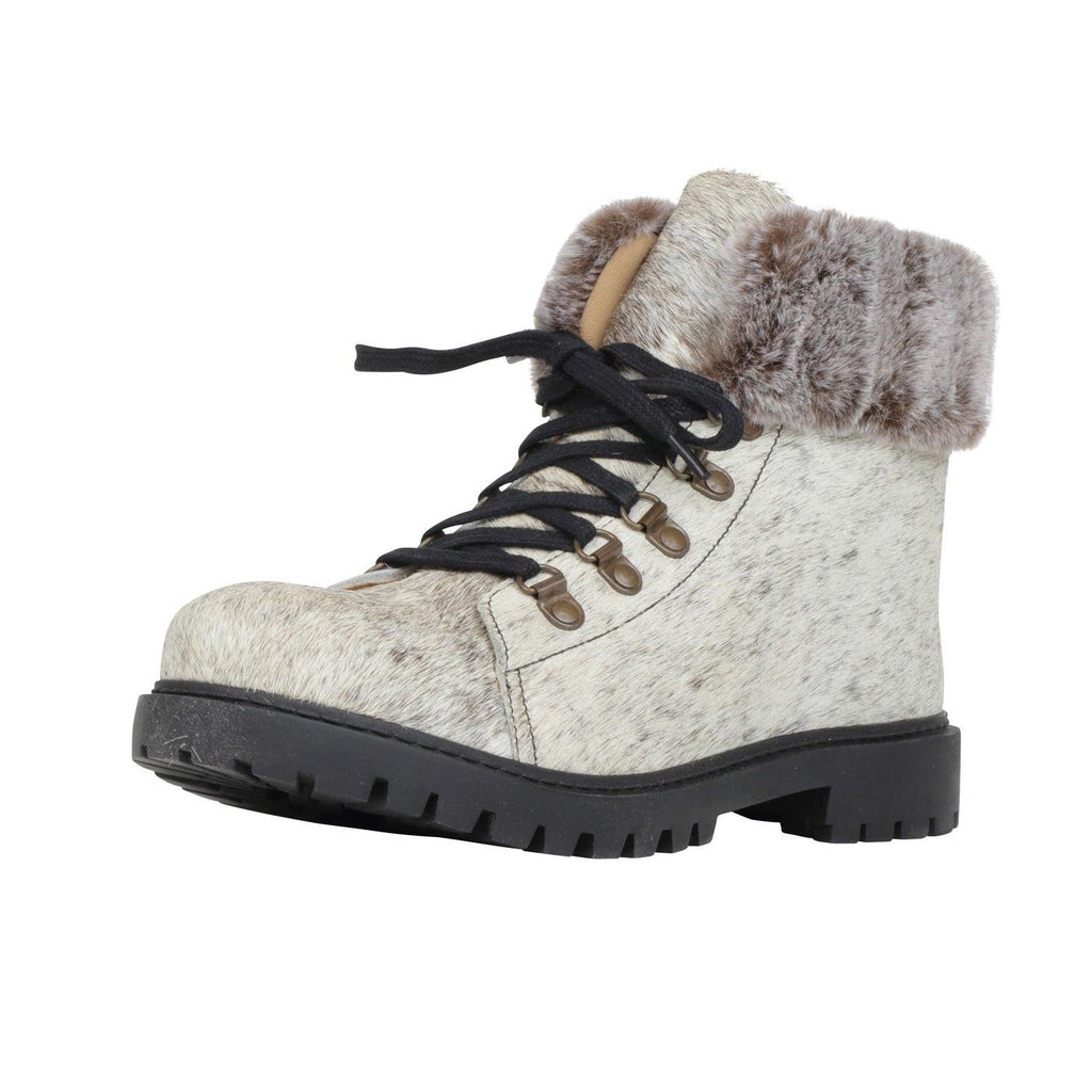 Turbulent Boots